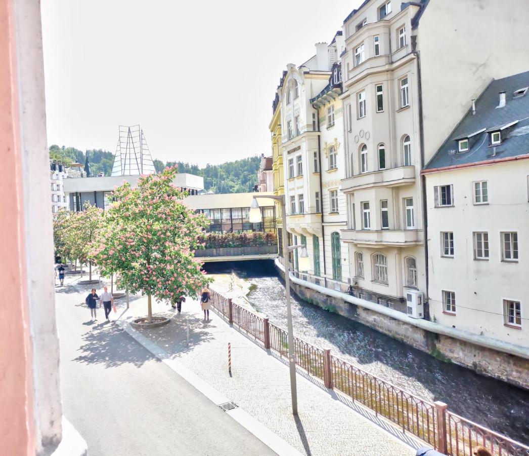 Karlsbad Family Apartment Екстер'єр фото